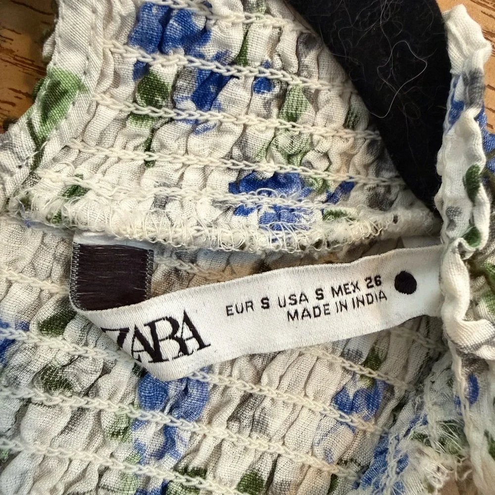 Zara Rustic Floral Print Midi Dress, size small